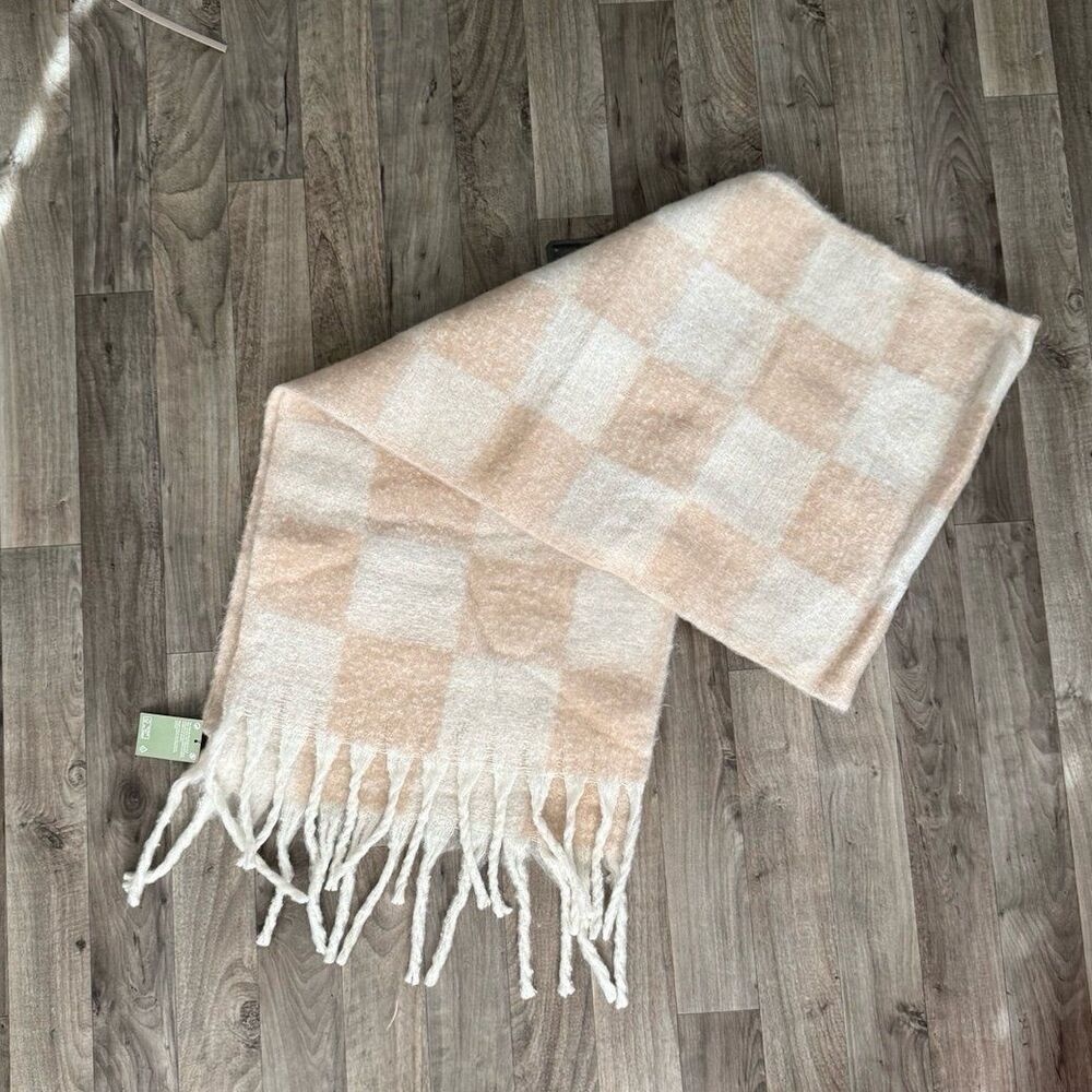 H&M Peach and Cream Check Fringe Scarf
